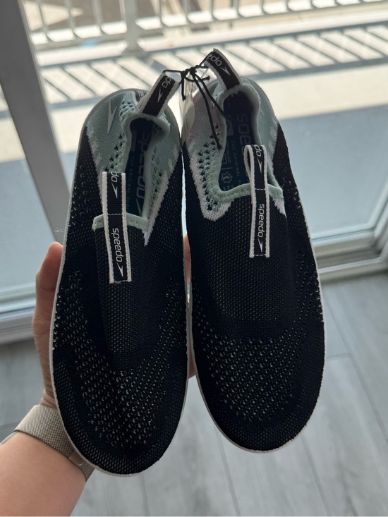 Speedo Shoes - NWT Speedo Women Black Slip-On Swim Shoes with Mint Accents | Small